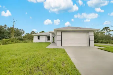 New construction Single-Family house 607 W 6Th St, Cape Coral, FL 33972 - image