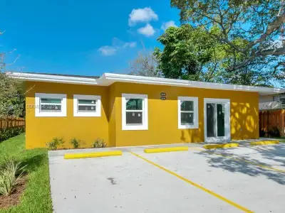New construction Single-Family house 1539 Sw 44Th Ave, Fort Lauderdale, FL 33317 - image