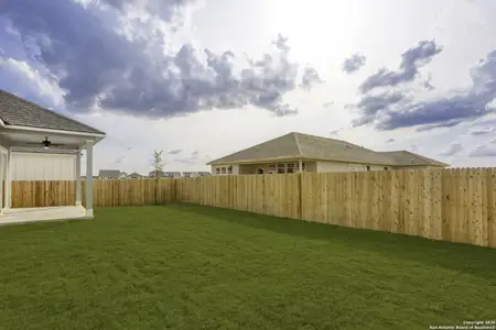 New construction Single-Family house 1641 Saddleback Run, New Braunfels, TX 78130 plan Emory Peak View - image 3