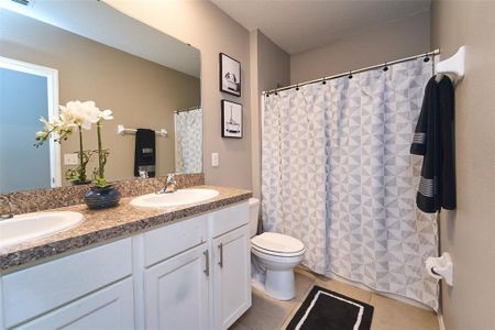 New construction Single-Family house 10826 Trailing Vine Dr, Tampa, FL 33610 null- photo 45 45