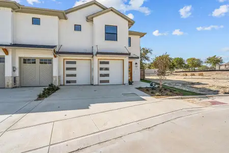 New construction Townhouse house 177 Hulen Cir, Aledo, TX 76008 - image
