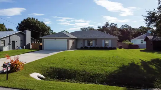 New construction Single-Family house 6106 Bamboo Dr, Fort Pierce, FL 34982 - image