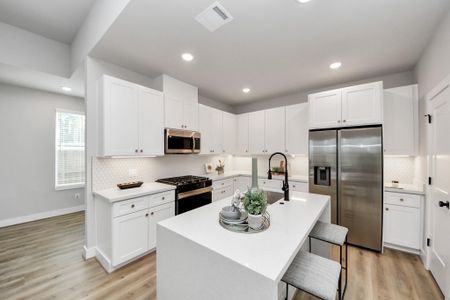 New construction Single-Family house 5808 Francis Oak Pl, Houston, TX 77091 - image 12