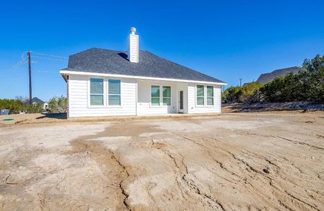 New construction Single-Family house Springtown, TX 76082 plan The Sabinal - image 3