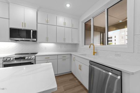 New construction Townhouse house 710 W North St, Unit 102, Raleigh, NC 27603 - image 5