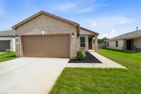 New construction Single-Family house 640 Appaloosa Meadow Dr, Magnolia, TX 77354 - image