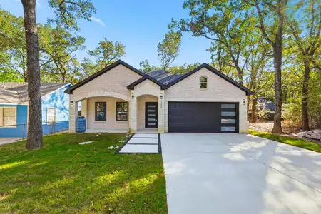 New construction Single-Family house 105 Forest Oaks Dr, Gun Barrel City, TX 75156 - image