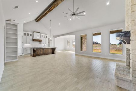 New construction Single-Family house 1064 Uplift Dr, Weatherford, TX 76087 - image 18