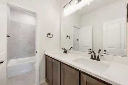 New construction Single-Family house 156 Rosewood Dr, Glenn Heights, TX 75154 plan Magnolia II - image 11