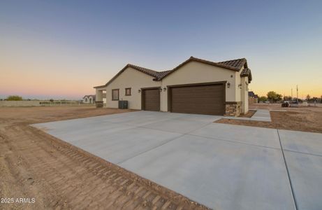 New construction Single-Family house 3993 N 367th Ave, Tonopah, AZ 85354 - image