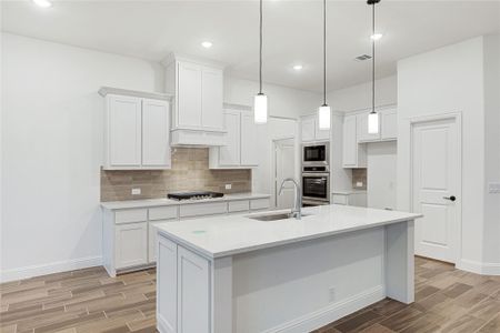 New construction Single-Family house 1240 Amberwood Ln, Red Oak, TX 75154 plan Caraway - image 11