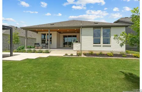 New construction Single-Family house 613 Dayflower Ln, New Braunfels, TX 78132 plan Prestige - image