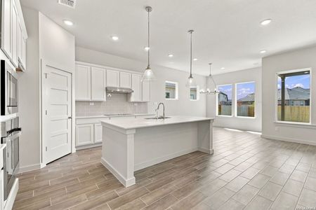 New construction Single-Family house 125 Travis Dr, Castroville, TX 78009 plan The Maverick - image 6