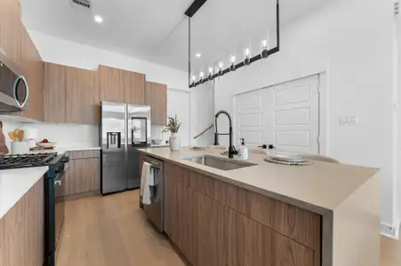 New construction Single-Family house 2305 Springwood Vista Ln, Houston, TX 77055 - image 6