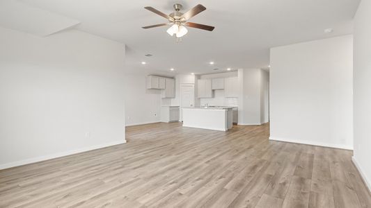 New construction Single-Family house 10606 Flight Deck Ct, Conroe, TX 77303 plan Avalon - image 8