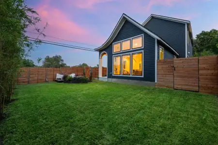 New construction Single-Family house 1506 Tillery St, Austin, TX 78702 null- photo 3 3