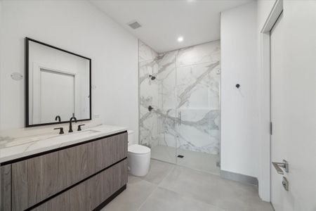 New construction Condo house 1711 Allen Pkwy, Unit 2402, Houston, TX 77019 - image 19