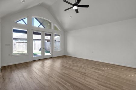 New construction Single-Family house 18818 Sweetwater Springs Dr, Cypress, TX 77433 plan Cardinal - image 13