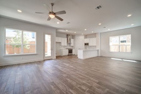 New construction Single-Family house 1531 N Red Bud Ln, Round Rock, TX 78665 plan Crowley II - image 11