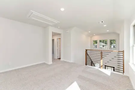 New construction Single-Family house 2902 Haffner Rd, Converse, TX 78109 plan Birch - image 18