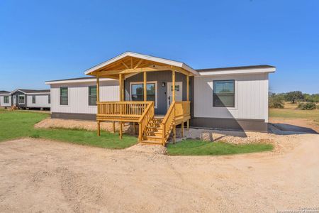 New construction Single-Family house 2629 Fm 1332, Jourdanton, TX 78069 - photo 0