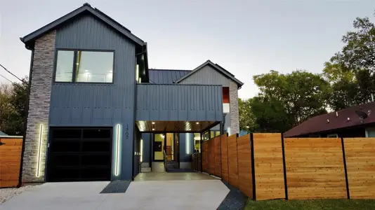 New construction Single-Family house 1707 Singleton Ave, Austin, TX 78702 - photo 0