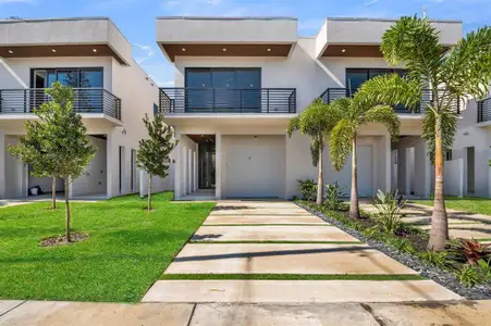 New construction Townhouse house 920 Ne 17Th Ave, Fort Lauderdale, FL 33304 - image