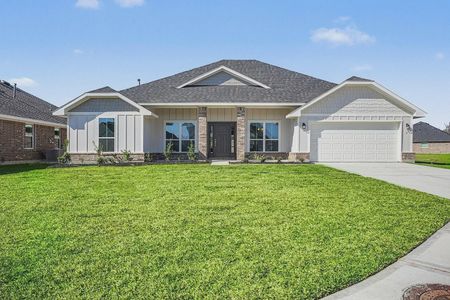 New construction Single-Family house 10 Keystone Ct, Angleton, TX 77515 plan 2202-0 - image