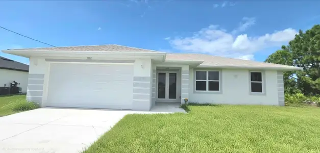 New construction Single-Family house 370 Chalet Ave S, Lehigh Acres, FL 33974 - image