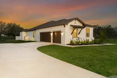 New construction Single-Family house 239 Legend Park Dr, Castroville, TX 78009 plan Plan 2674 - image