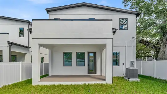 New construction Single-Family house 3310 Tarlton St N, St. Petersburg, FL 33713 - image