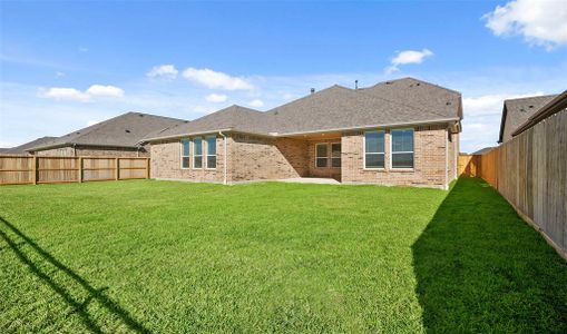 New construction Single-Family house 4013 Honeysuckle Hills Road, League City, TX 77573 - photo 23 23