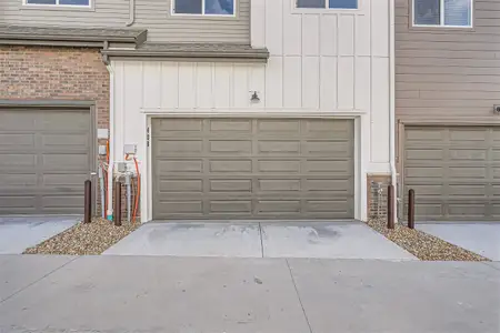 New construction Townhouse house 6892 Huddersfield Ln, Castle Pines, CO 80108 Catalina- photo 1 1