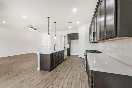 New construction Single-Family house 6611 Freret Bayou Dr, Baytown, TX 77523 - image 7