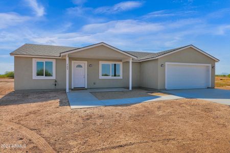 New construction Single-Family house 725 E Hanna Road, Eloy, AZ 85131 - photo 0