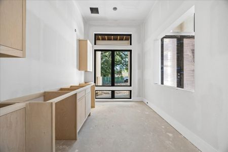 New construction Single-Family house 9050 Elizabeth Rd, Houston, TX 77055 - image 14