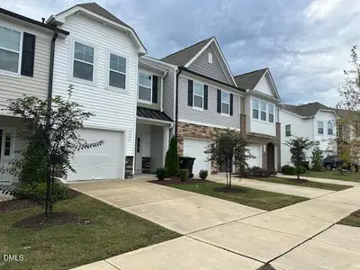 New construction Townhouse house 739 Ridge Cliff Ln, Zebulon, NC 27597 - image