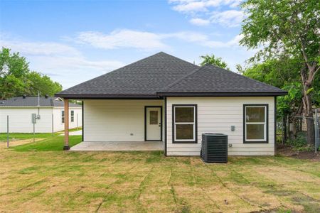 New construction Single-Family house 2915 Nw Loraine St, Fort Worth, TX 76106 null- photo 34 34
