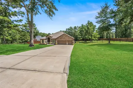 New construction Single-Family house 643 Southcreek Park, Livingston, TX 77351 - image