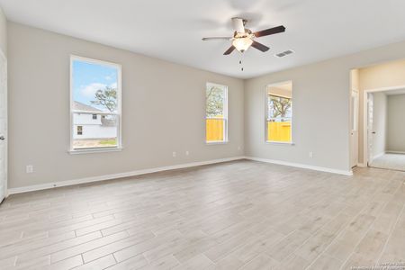 New construction Single-Family house 14922 Fischer Gdn, San Antonio, TX 78253 Rockport- photo 5 5