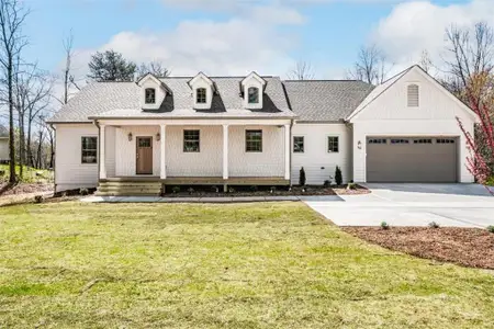 New construction Single-Family house 6022 Ben Parks Rd, Murrayville, GA 30564 - image