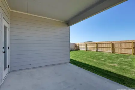 New construction Single-Family house 137 Beveridge, Seguin, TX 78155 plan Alyssa - image 3