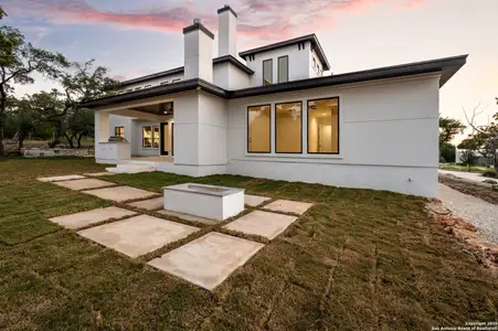 New construction Single-Family house 285 Scenic Cyn, New Braunfels, TX 78132 - image