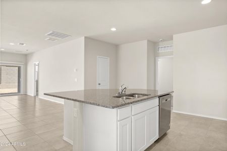 New construction Single-Family house 5771 E Axle Ln, San Tan Valley, AZ 85140 Kingston - photo 28 28