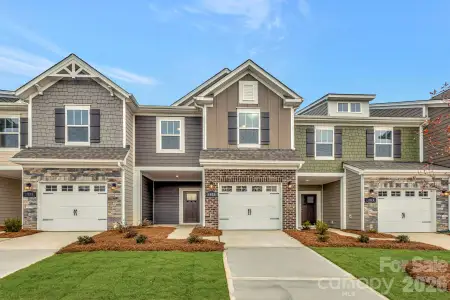 New construction Townhouse house 1022 Overbrook Pl, Wingate, NC 28174 - image