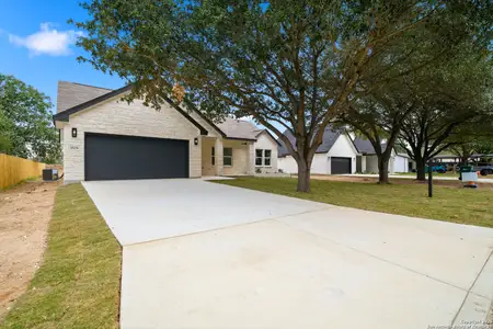 New construction Single-Family house 15129 Norvell St, Lytle, TX 78052 - image