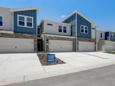 New construction Townhouse house 1850 Settlers Glen Dr, Unit 902, Round Rock, TX 78665 The Bonnell (161)- photo 1 1