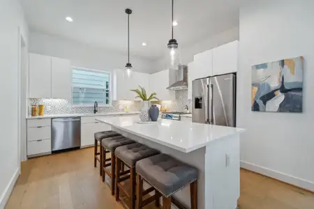 West 21st Residences by Aspen Grey Homes in Houston - image 4