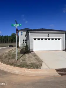 New construction Single-Family house 40 Broadoak Ln, Pittsboro, NC 27312 plan Ember B - image