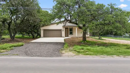 New construction Single-Family house 6471 Hollyhock Rd, San Antonio, TX 78240 - image